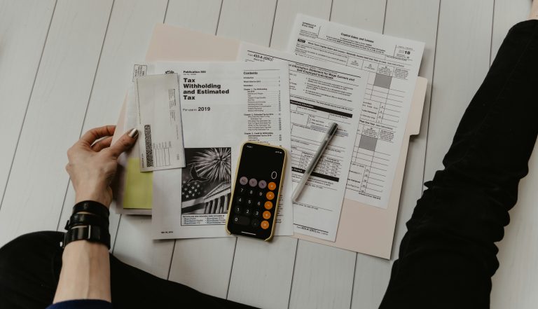 2024經濟部預告修法，中小企業投資抵減、增僱及加薪加成優惠擬延長10年，薪資加成率加碼至150%，四大重點一次看 !